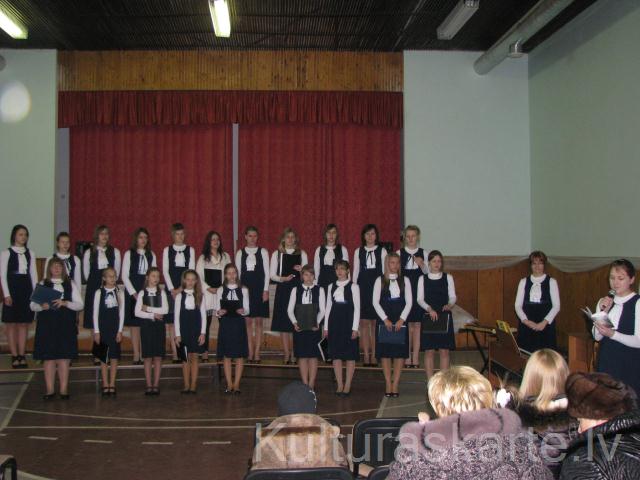 Draugu kora priekšnesumi vienmēr sirsnības un labestības caurvīti